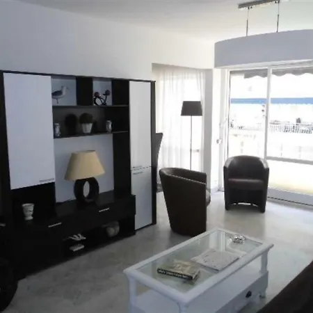 T3 Bord De Mer Avec Parking 9 * Saint-Raphael (Var)
